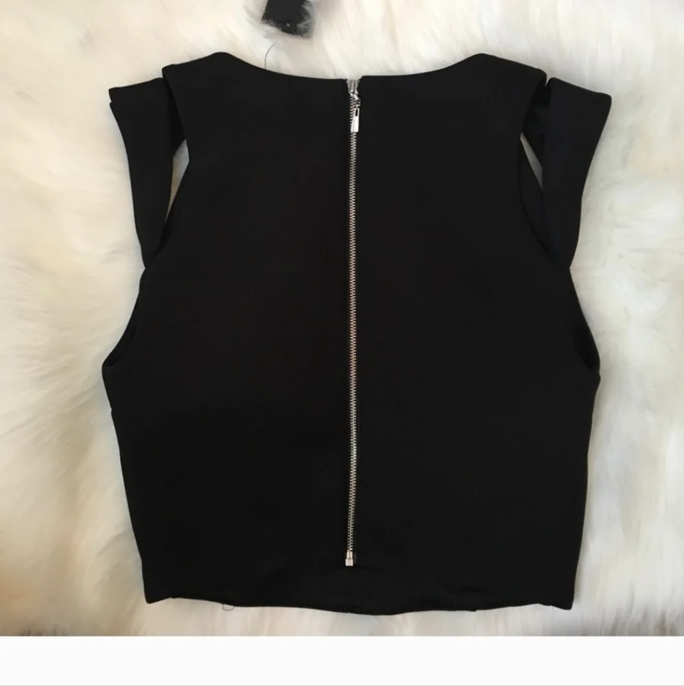 NWT GUESS Scuba Cutout Crop Top M NWT - Picture 5 of 15